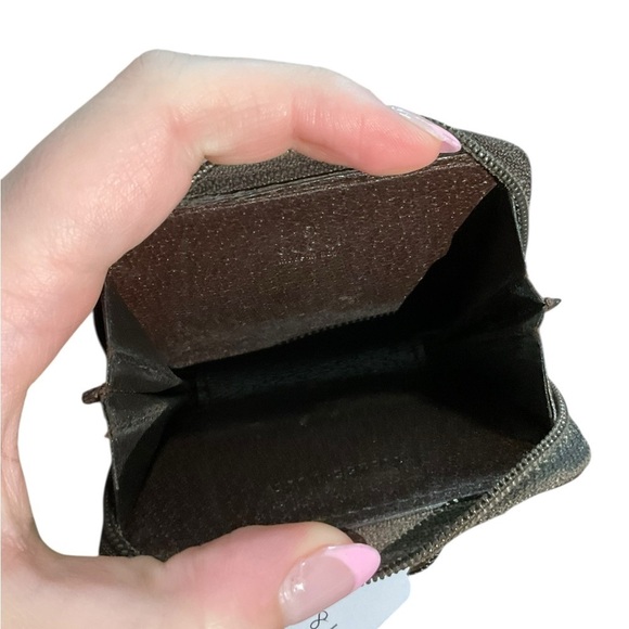 Gucci Signature Canvas Mini Coin Purse - Picture 7 of 9